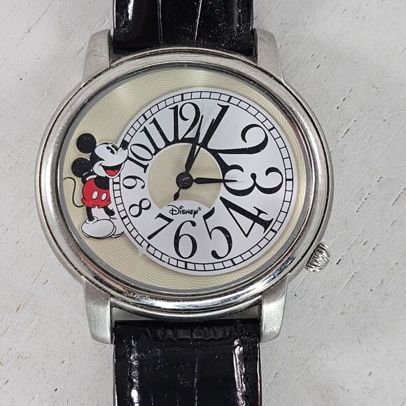 Disney Mickey Mouse Shareholder's Limited Edition Watch 2006 Works! - Picture 5 of 8